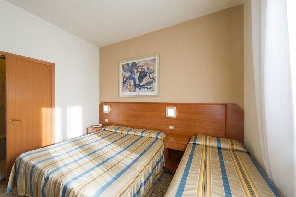 Hotel Moderno Πίζα Εξωτερικό φωτογραφία