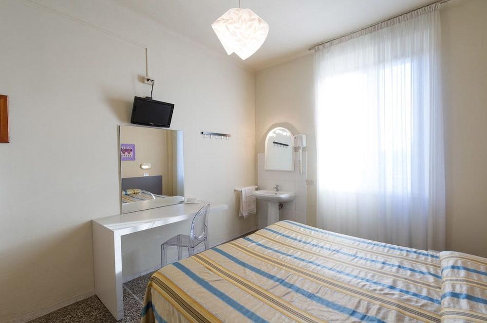 Hotel Moderno Πίζα Εξωτερικό φωτογραφία